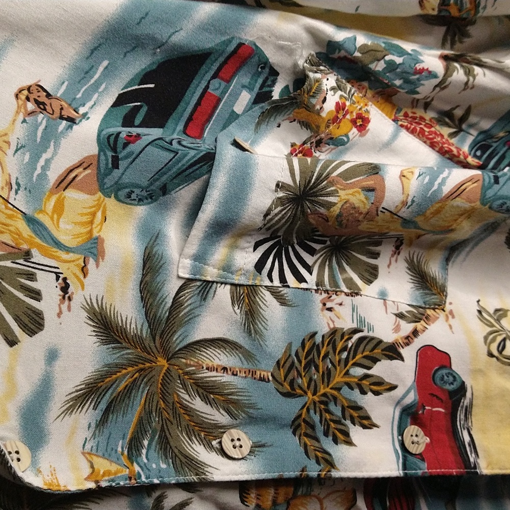 Islander button up XL - Picture 3 of 4